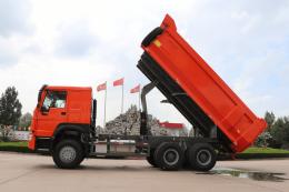 SINOTRUK HOWO 6X4 DUMP TRUCK U-SHAPED CARGO BOX | IMG_4817