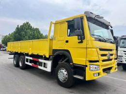 SINOTRUK HOWO 6x4 CARGO TRUCK | 载货车 黄色 (3)