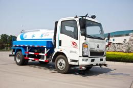 Light Duty Water Tanker Truck | sinotruk howo Light-Duty-Water-Tanker-Truck2